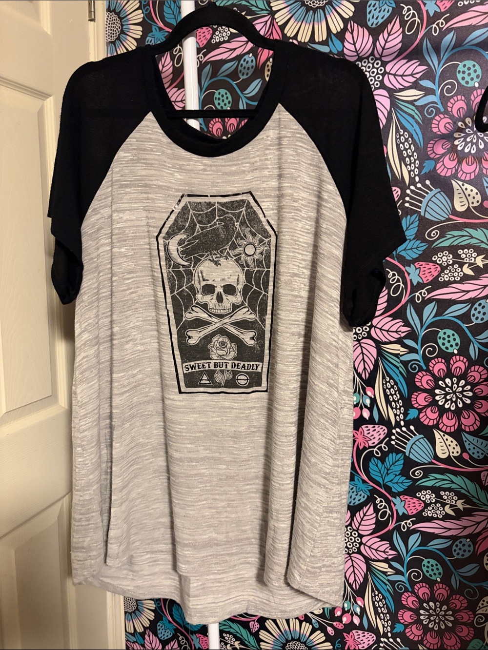 torrid Black and Gray Skull Graphic Raglan Tee